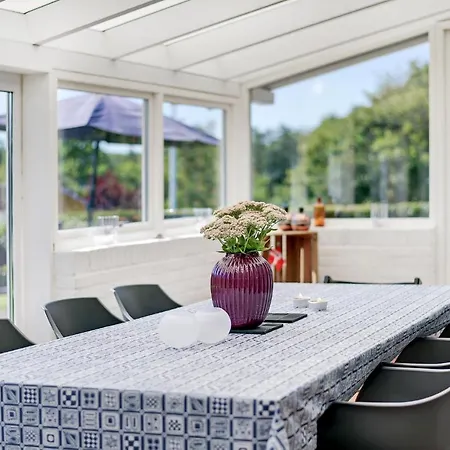 Awesome In With Kitchen Holiday home *