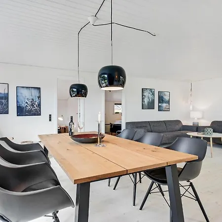 Awesome In With Kitchen Holiday home